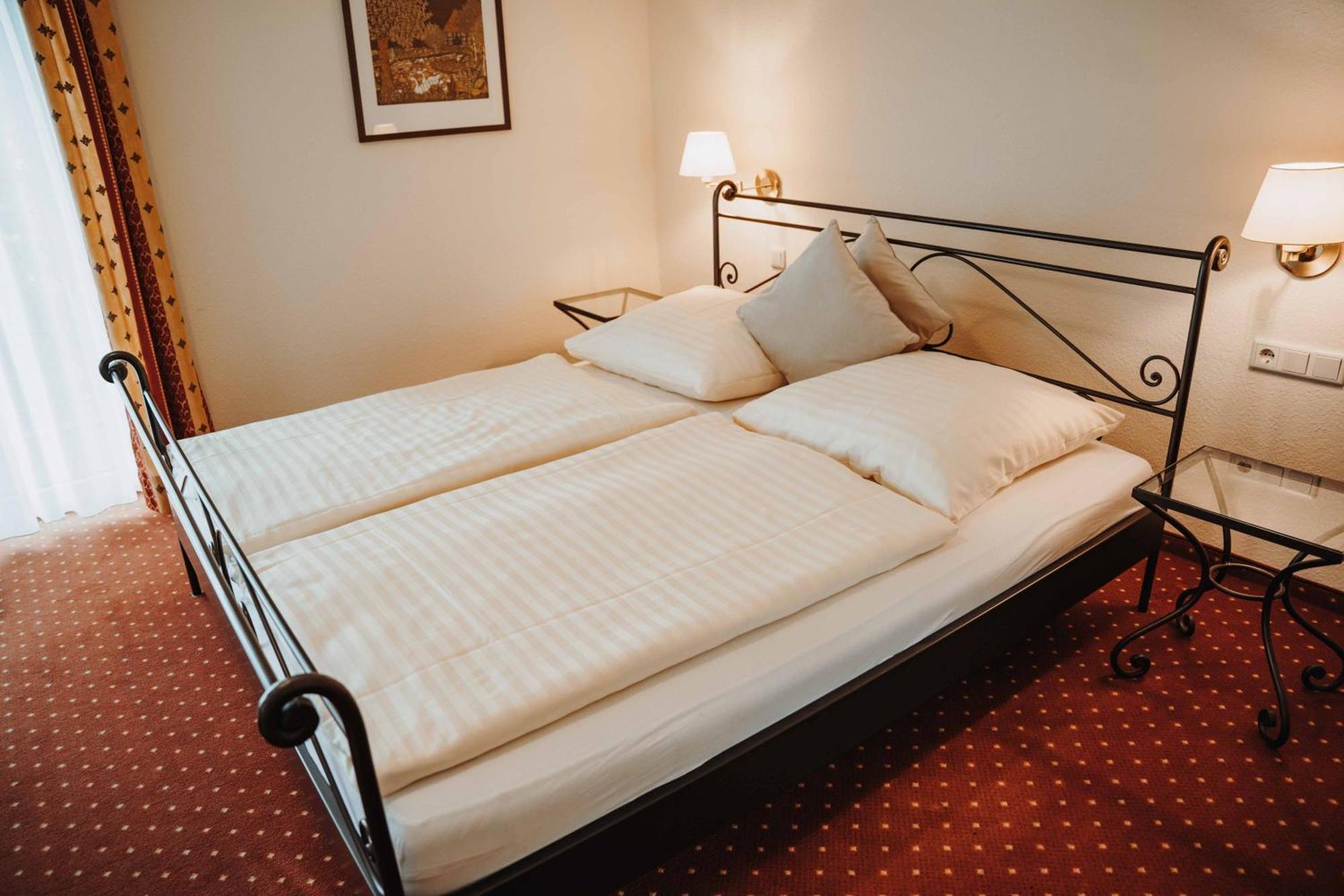Hotel Am Wallgraben Брилон Стая снимка