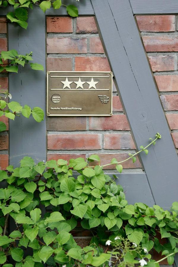 Hotel Am Wallgraben Брилон Екстериор снимка