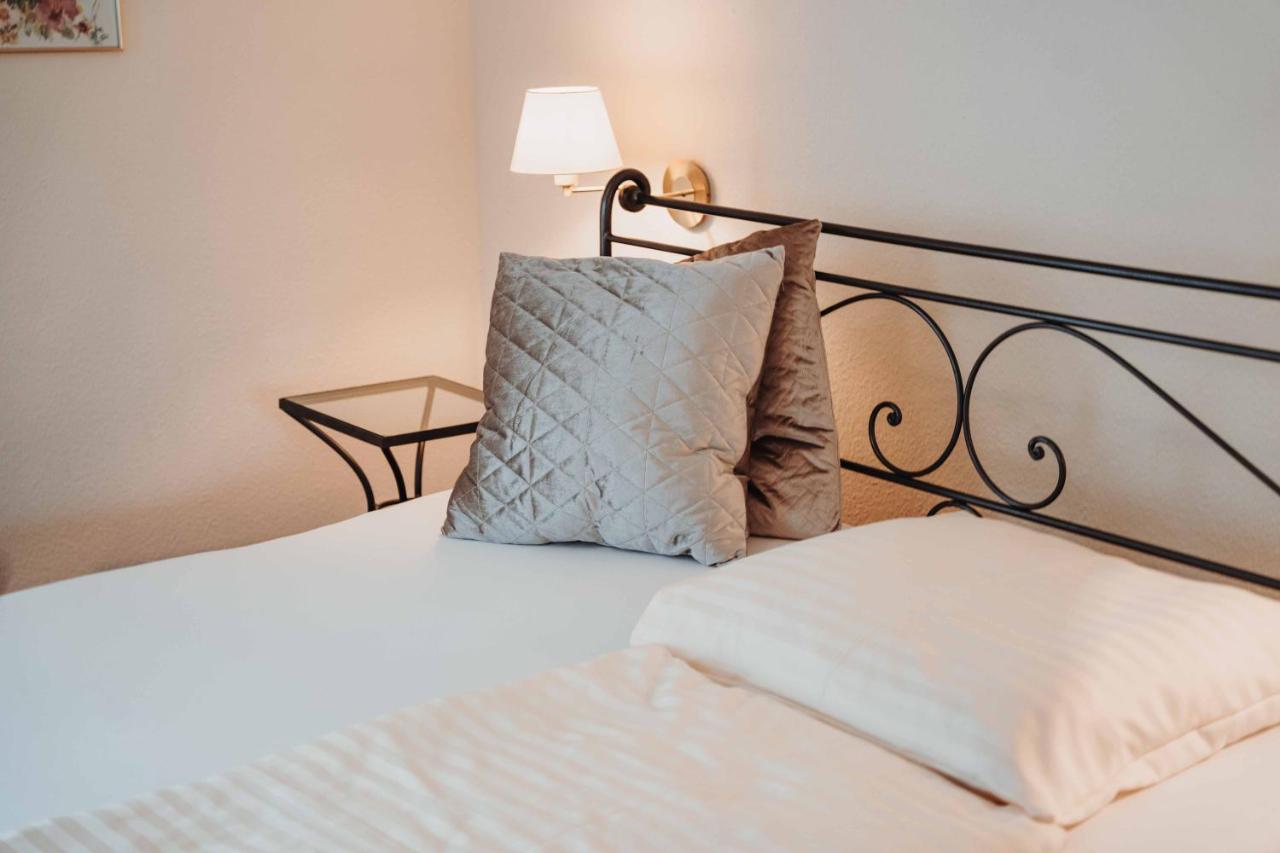 Hotel Am Wallgraben Брилон Екстериор снимка